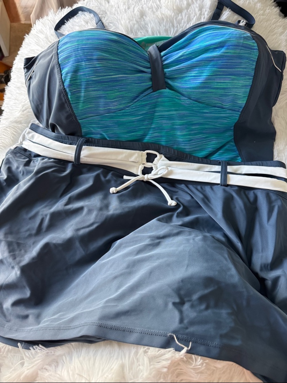 Free Country Teal Swimwear Top and skirt  with Navy Trim